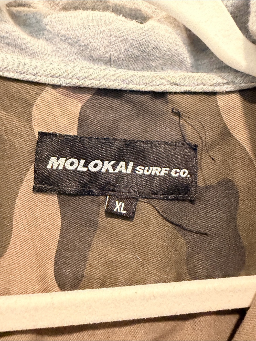 Molokai Surf Co. Camo
Hooded Button Down Shirt
XL - Picture 2 of 9